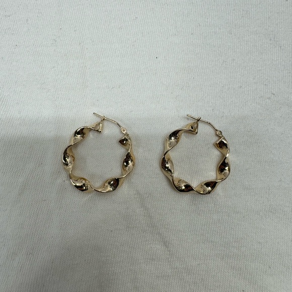 Vintage 14K Yellow Gold Twist Twisted Hoop Earrings - Picture 1 of 7